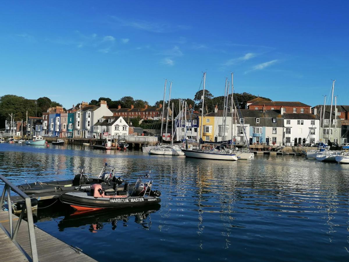 Sunrise View - Beachfront Apartment, Weymouth Eksteriør billede